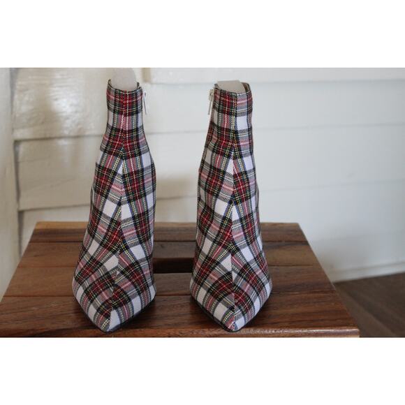 Betsey Johnson Shoes - Women's Betsey Johnson Women's Kassie Fashion Boot Size 8.5